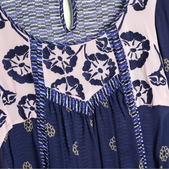 Anthropologie Floreat Rhiannon Peasant Top Bohemian Blouse Blue Embroidered S - Picture 11 of 12